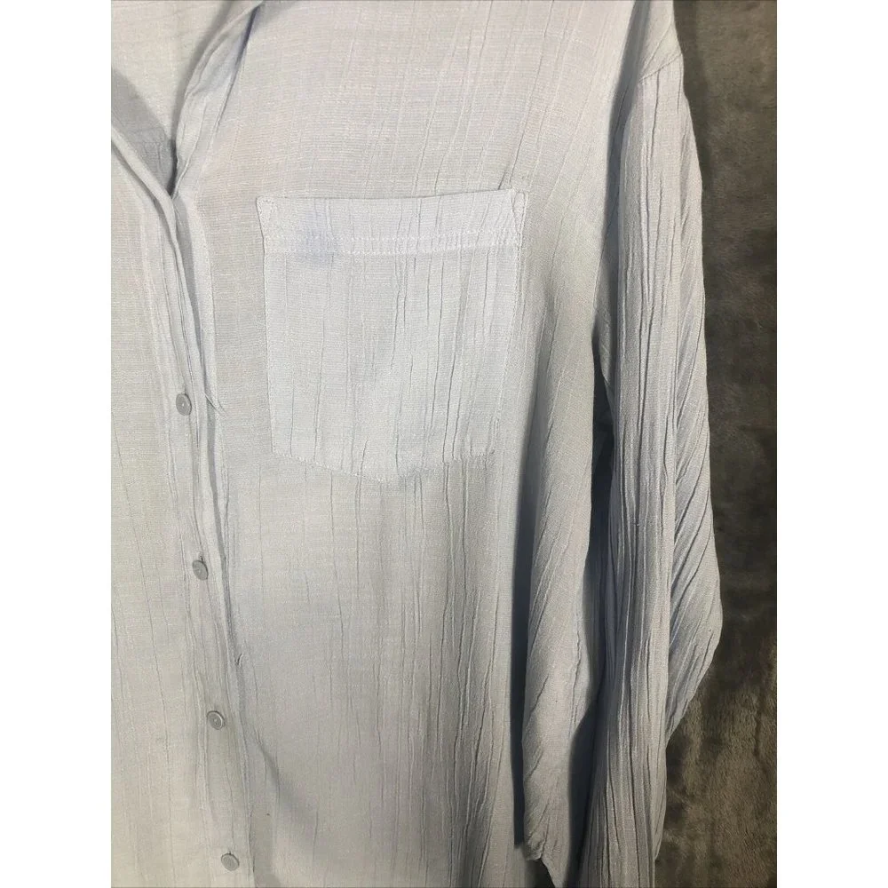 H&M Shirt Button Down Women’s Long Sleeve Light Blue Blouse Adult Size 2  40-42 - Picture 5 of 14